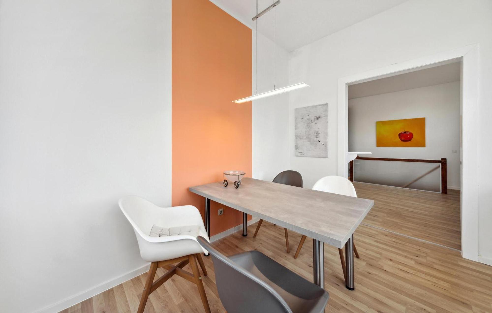 Apartment 2 Bedroom Gorgeous In *